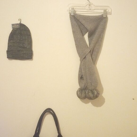 Style &Co. Soft Fluffy Grey Scarf!* - Picture 2 of 6